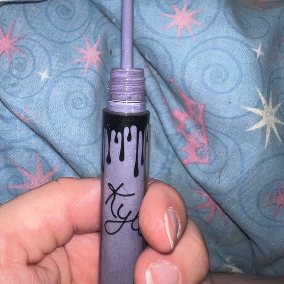 kylie cosmetics grape soda lipstick - Picture 4 of 7